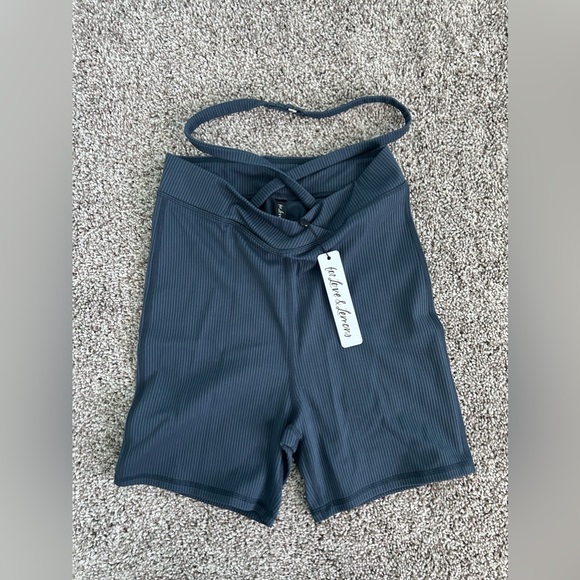 *FOR LOVE & LEMONS Chloe Shorts O-8 - Picture 5 of 7